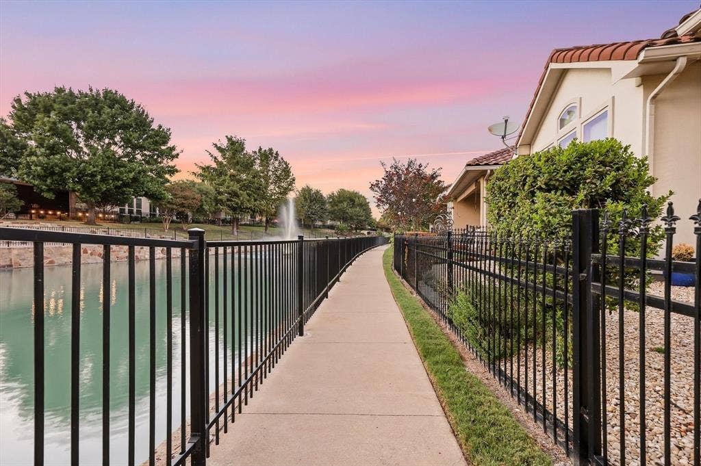 6108 Heron Bay Lane, McKinney, TX 75070 6108 Heron Bay Lane, McKinney, TX 75070