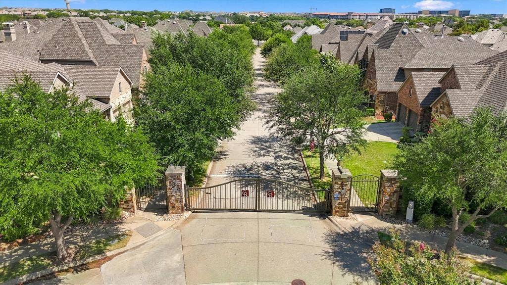 6108 Heron Bay Lane, McKinney, TX 75070 6108 Heron Bay Lane, McKinney, TX 75070