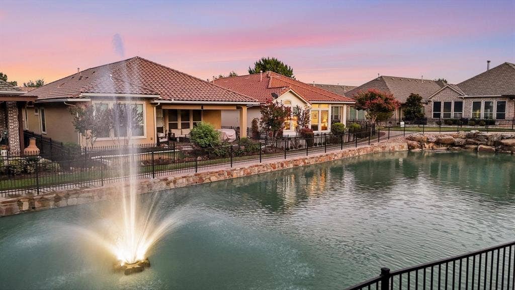 6108 Heron Bay Lane, McKinney, TX 75070 6108 Heron Bay Lane, McKinney, TX 75070