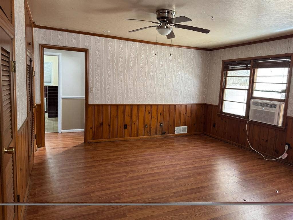 401 N Terry Street, Malakoff, TX 75148 401 N Terry Street, Malakoff, TX 75148