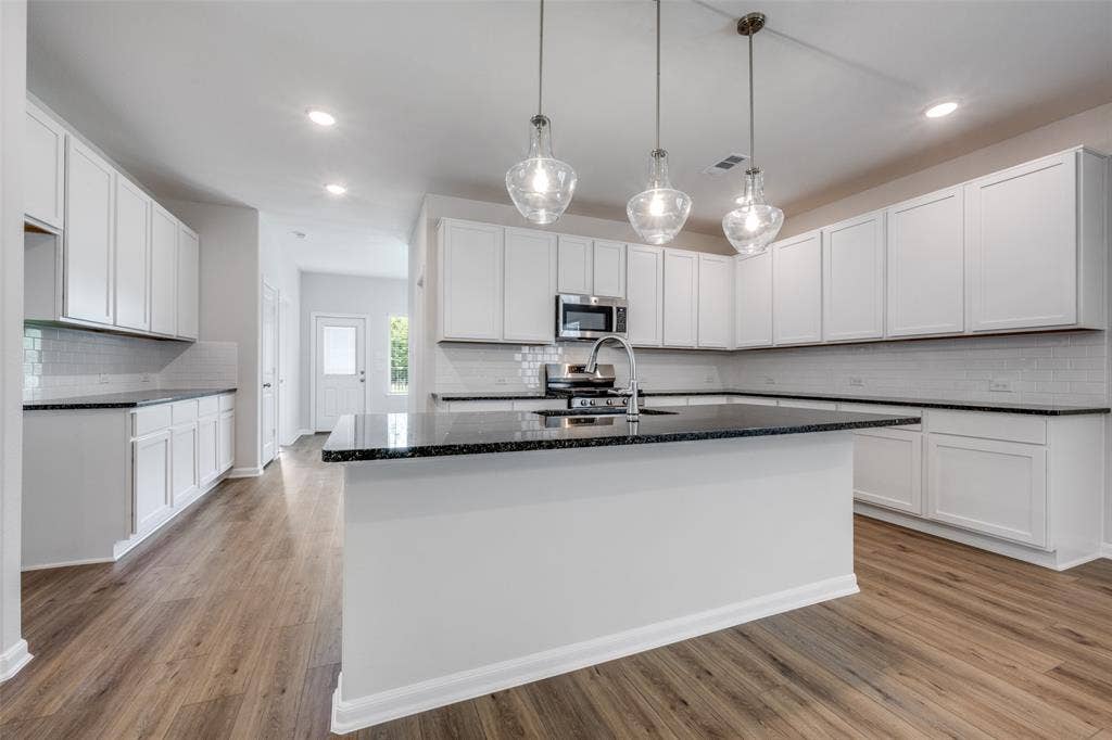 4013 Bluestem Boulevard, Denton, TX 76226