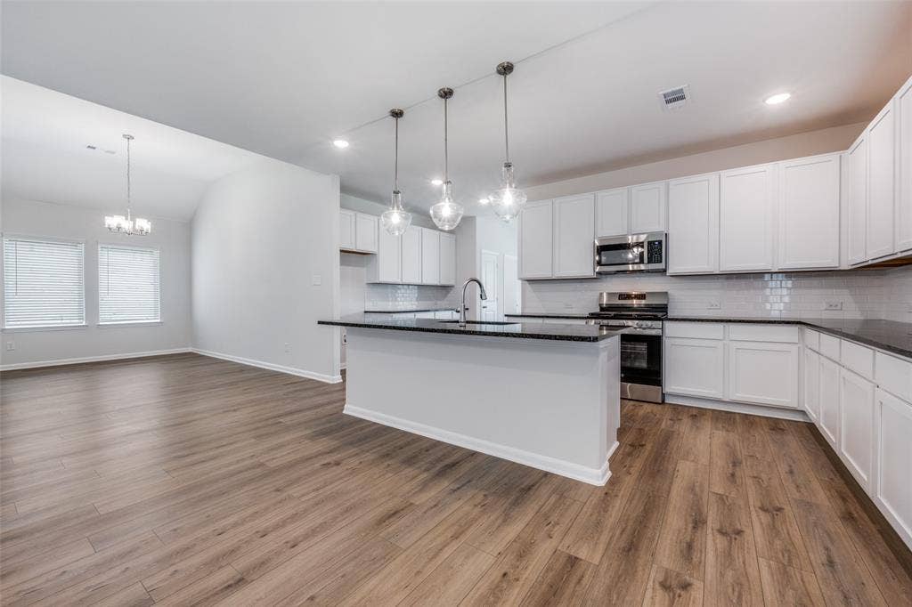 4013 Bluestem Boulevard, Denton, TX 76226