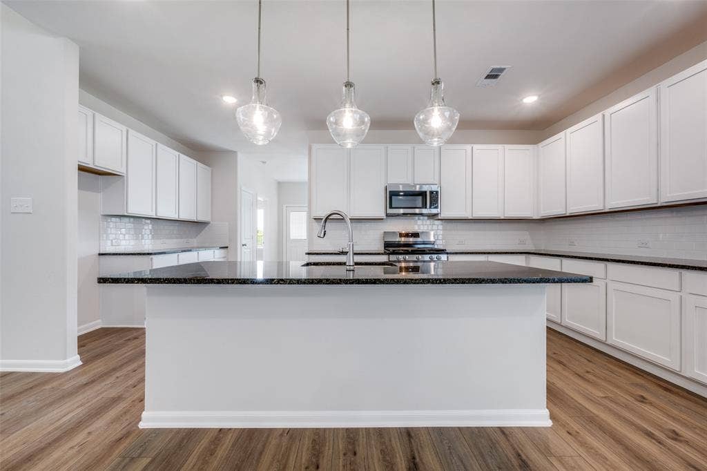 4013 Bluestem Boulevard, Denton, TX 76226