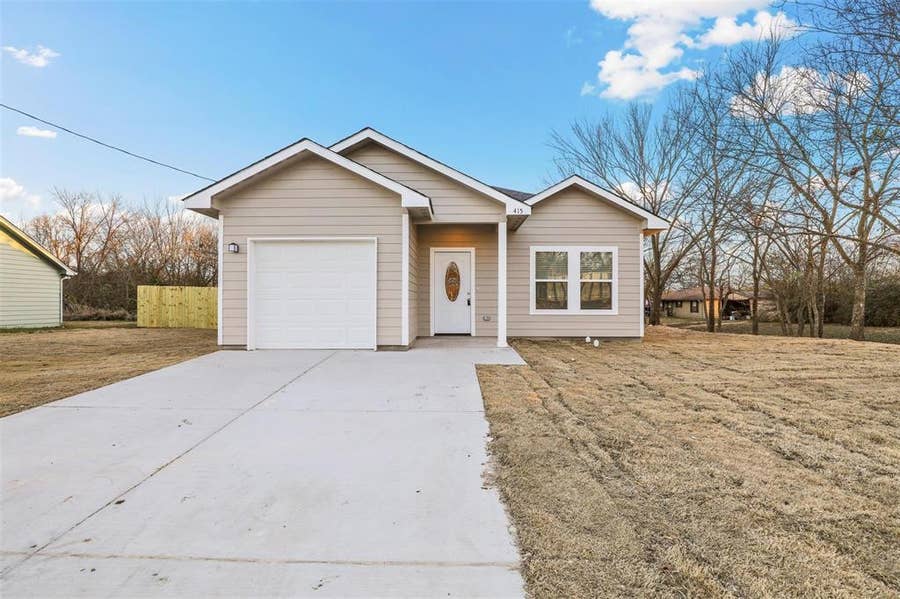 Property photo for 415 Williams Drive, Commerce, TX