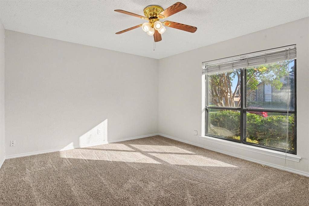 533 San Pedro Drive, Garland, TX 75043 533 San Pedro Drive, Garland, TX 75043