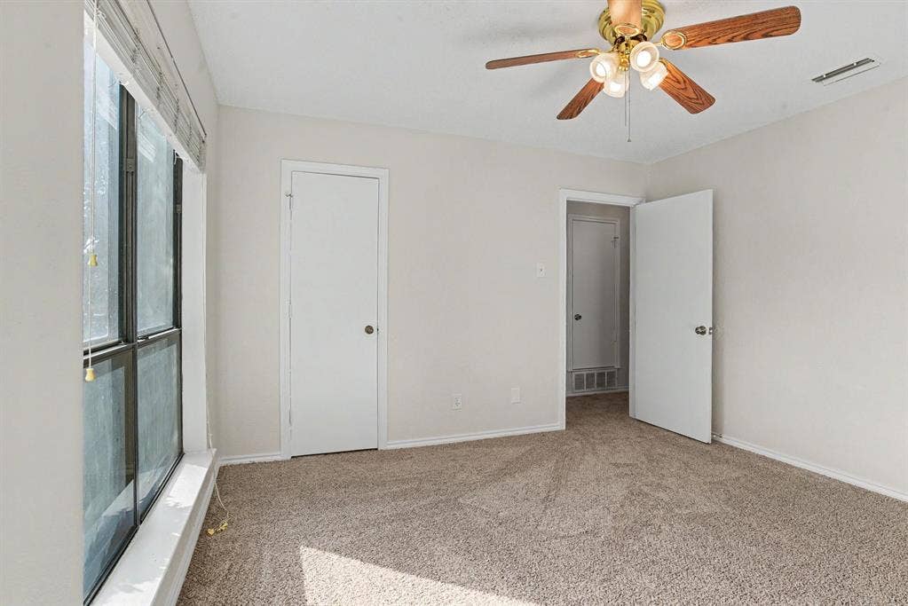 533 San Pedro Drive, Garland, TX 75043 533 San Pedro Drive, Garland, TX 75043