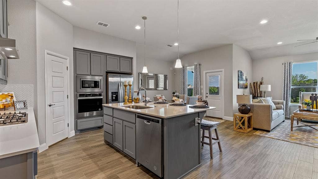 2801 FLYCATCHER Drive, Denton, TX 76205