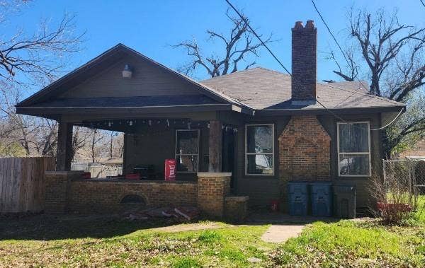 Property photo for 1515 W 4th Avenue, Corsicana, TX