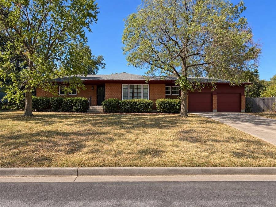 Property photo for 3825 Cornish Avenue, Fort Worth, TX