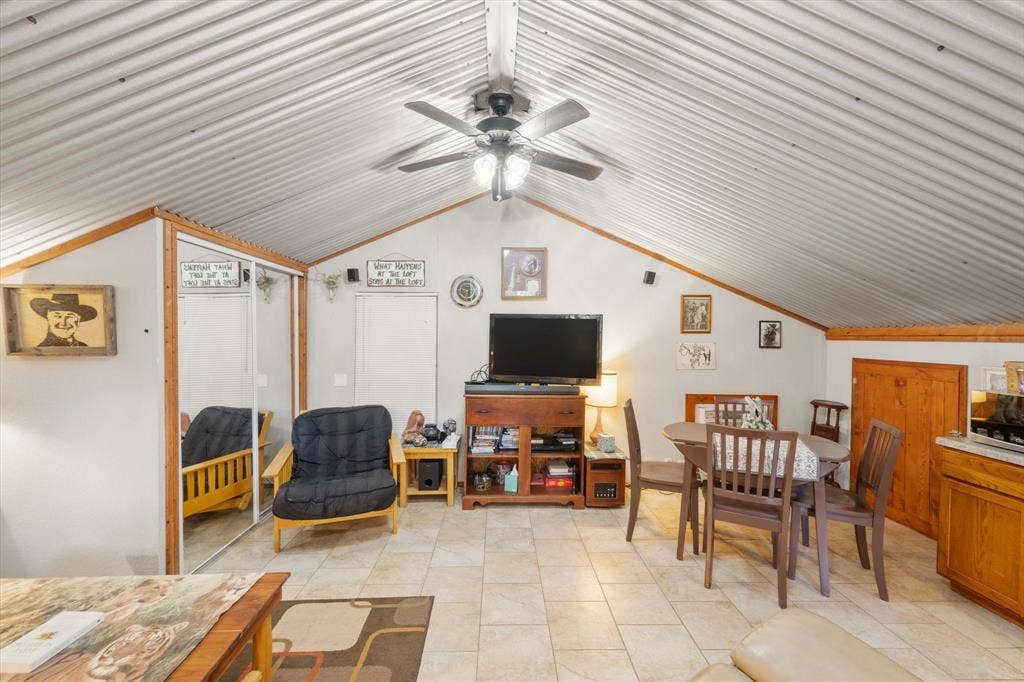 182 Bay Drive, Mabank, TX 75156 182 Bay Drive, Mabank, TX 75156