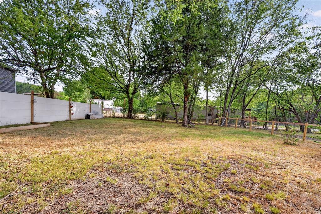 302 Longleaf Street, Gun Barrel City, TX 75156 Additional content