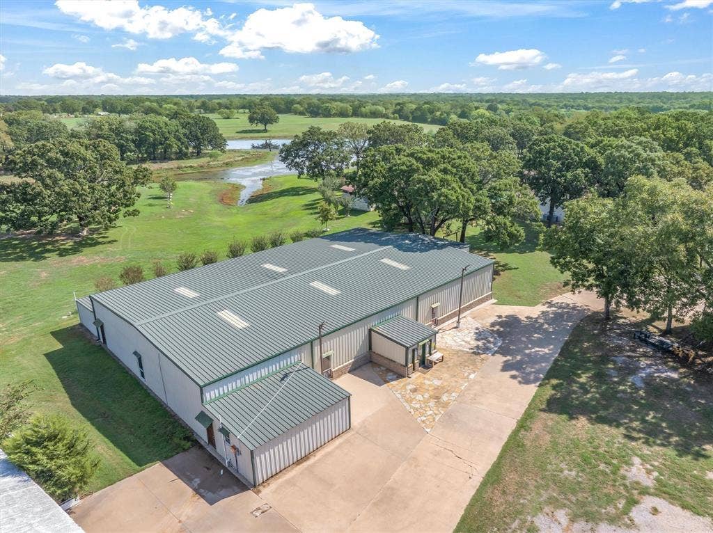 323 County Road 3507, Edgewood, TX 75117 8400 SF party barn, previously used for large gatherings.