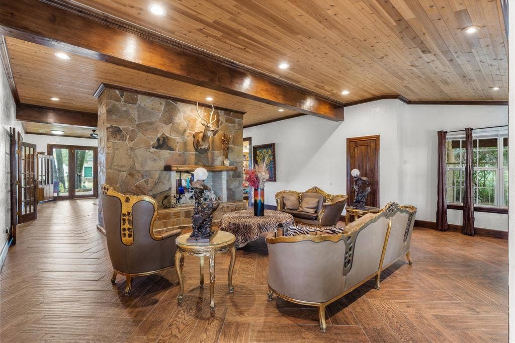 323 County Road 3507, Edgewood, TX 75117 323 County Road 3507, Edgewood, TX 75117