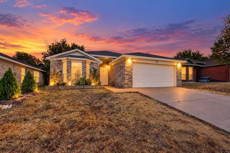 Property photo for 9929 Long Rifle Drive, Fort Worth, TX