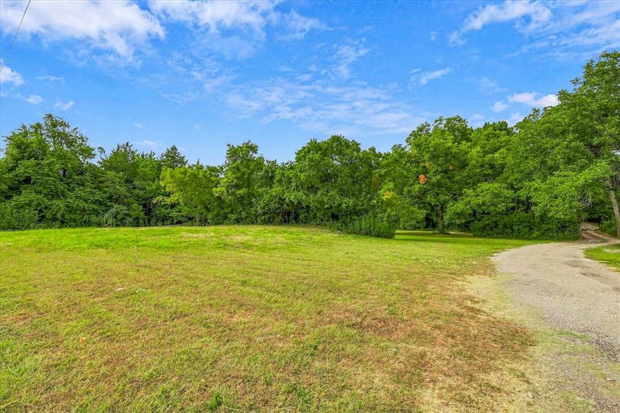 Property photo for 548 Dalrock Road, Rowlett, TX