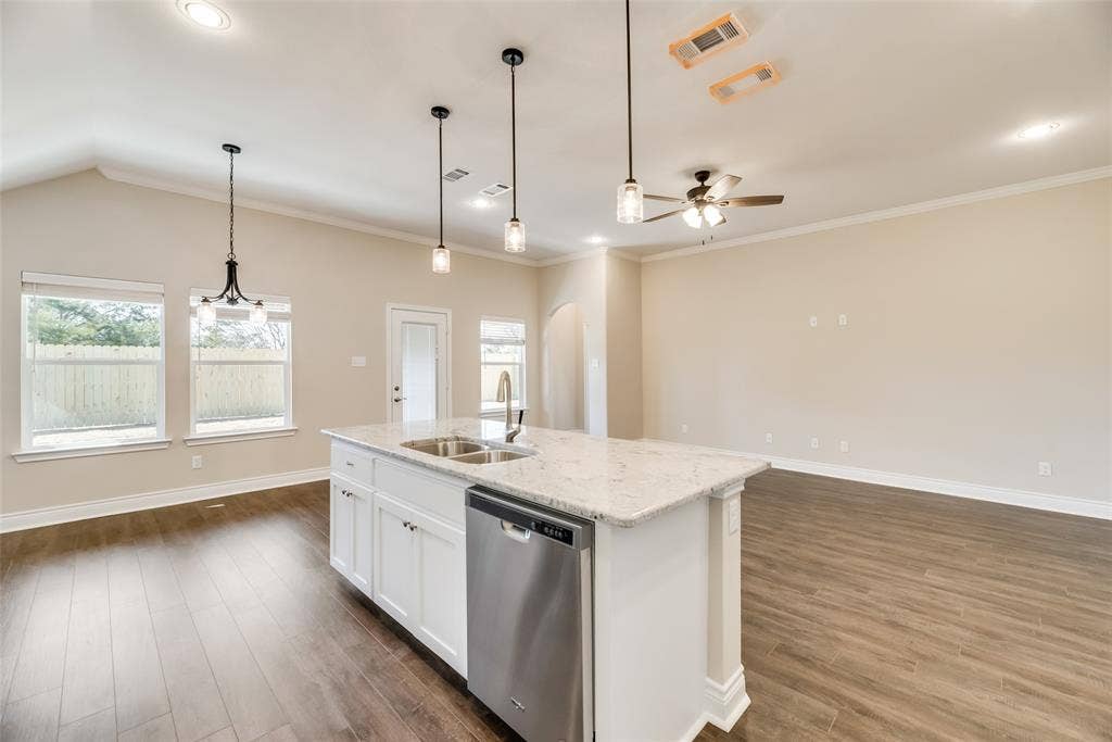 8102 Grant Lane, Greenville, TX 75402