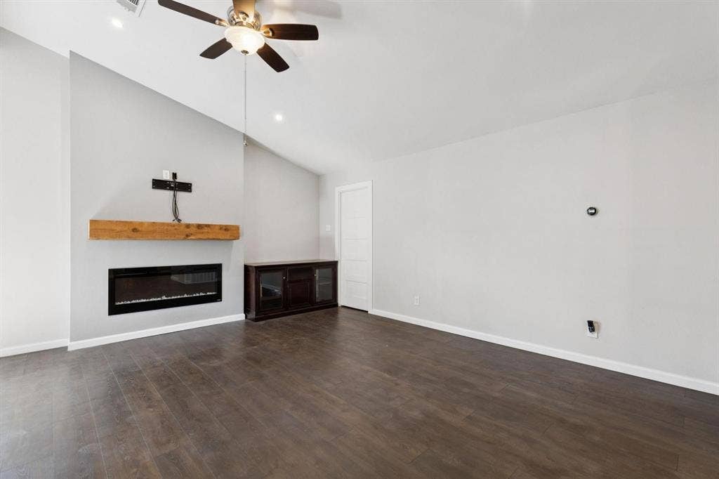 3324 Claymore Drive, Plano, TX 75075 3324 Claymore Drive, Plano, TX 75075