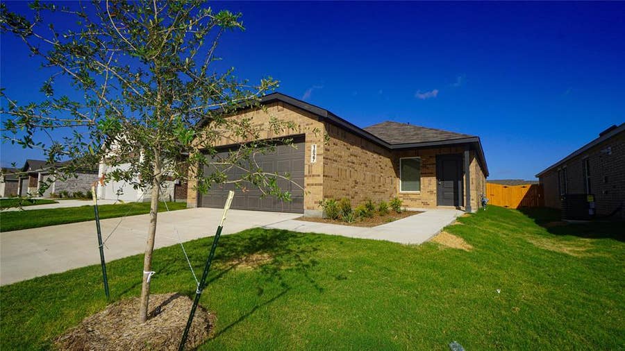 Property photo for 1827 Sanderling Street, Forney, TX