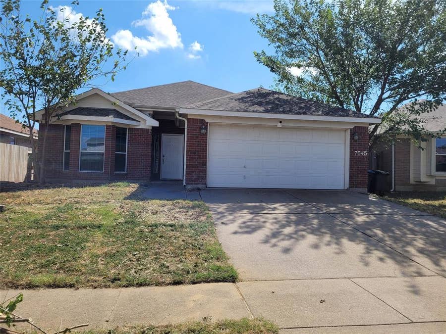 Property photo for 7545 Diamond Springs Trail, Fort Worth, TX