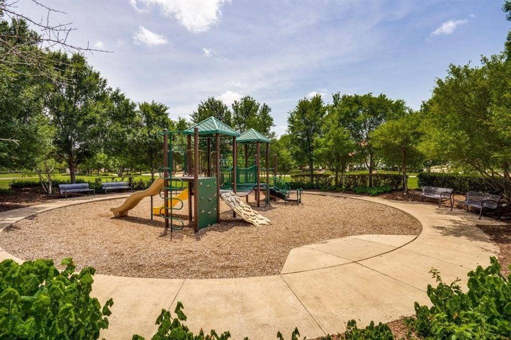 419 Paluxy Drive, Irving, TX 75039