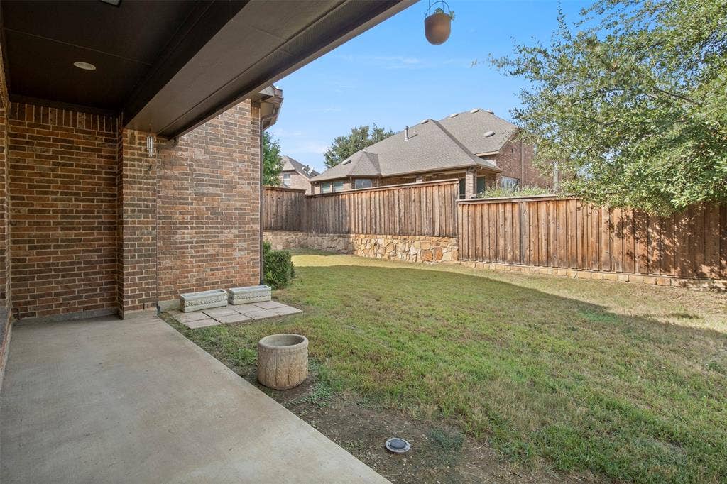 419 Paluxy Drive, Irving, TX 75039