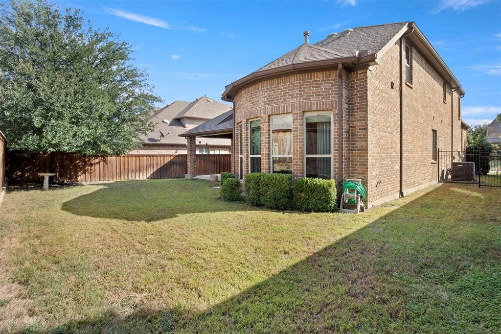 419 Paluxy Drive, Irving, TX 75039