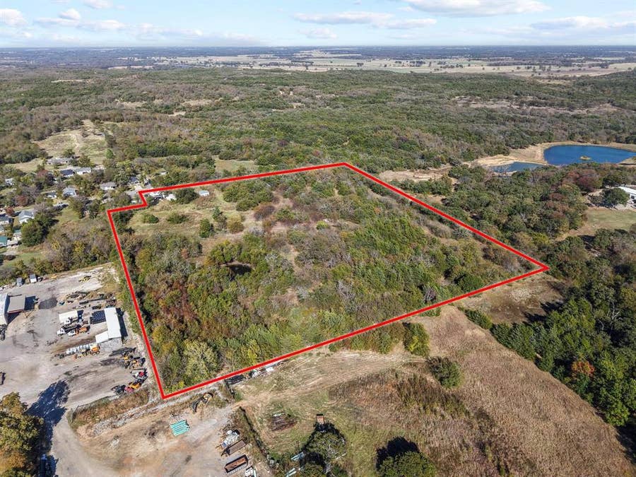 Property photo for 600 E Washington Street, Denison, TX