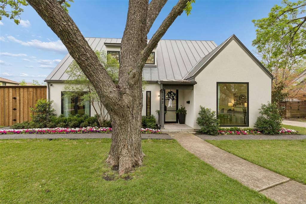 6242 Prospect Avenue, Dallas, TX 75214 6242 Prospect Avenue, Dallas, TX 75214
