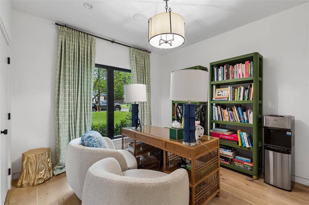 6242 Prospect Avenue, Dallas, TX 75214 6242 Prospect Avenue, Dallas, TX 75214