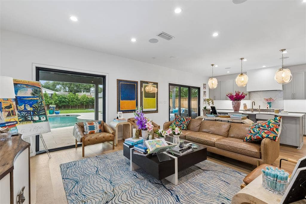 6242 Prospect Avenue, Dallas, TX 75214 6242 Prospect Avenue, Dallas, TX 75214