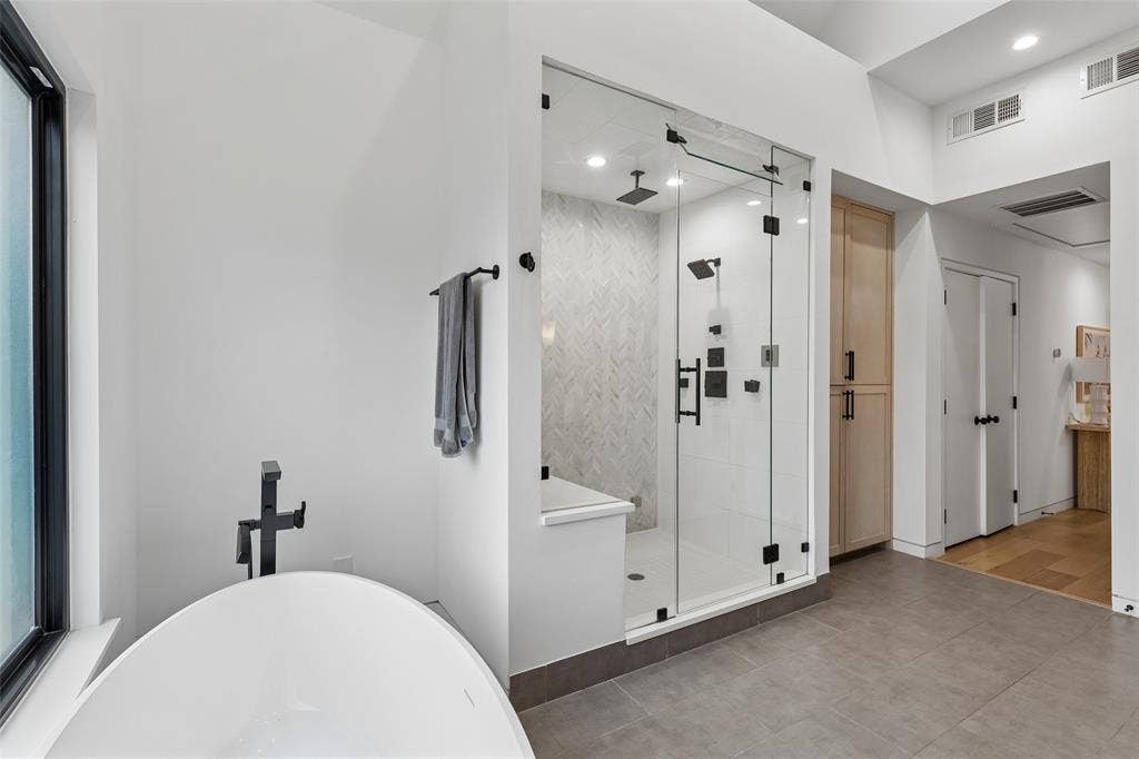 6242 Prospect Avenue, Dallas, TX 75214 6242 Prospect Avenue, Dallas, TX 75214