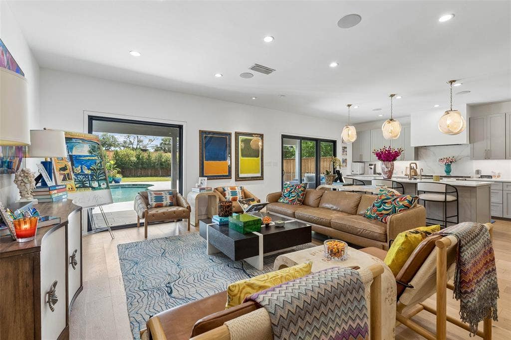 6242 Prospect Avenue, Dallas, TX 75214 6242 Prospect Avenue, Dallas, TX 75214
