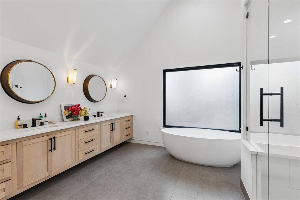 6242 Prospect Avenue, Dallas, TX 75214 6242 Prospect Avenue, Dallas, TX 75214