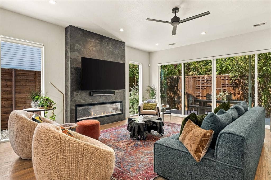 4623 Coles Manor Place, Dallas, TX 75204