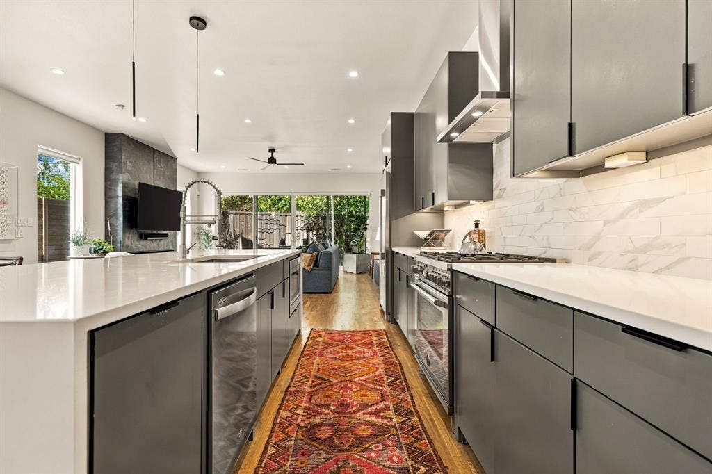 4623 Coles Manor Place, Dallas, TX 75204