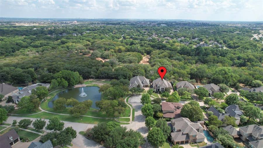 Property photo for 2204 Castle View Road, Mansfield, TX