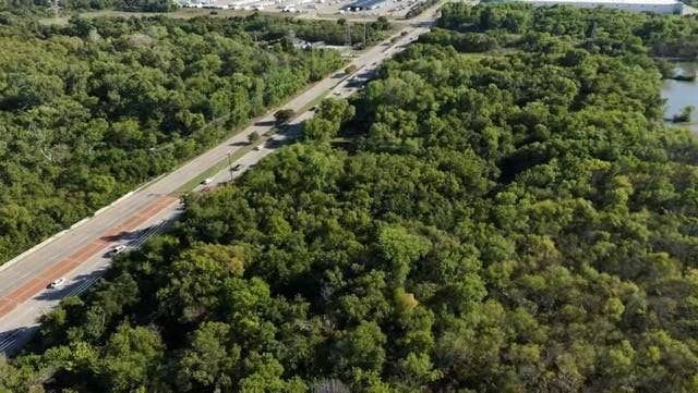 2701 S Belt Line Road, Grand Prairie, TX 75052 2701 S Belt Line Road, Grand Prairie, TX 75052