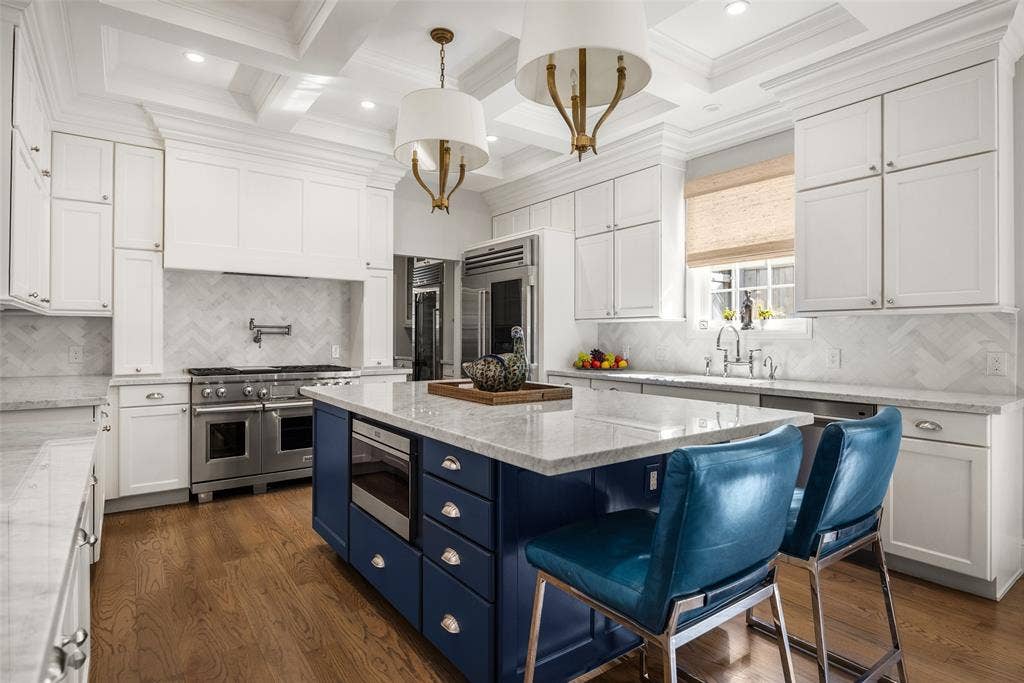 5718 W Hanover Avenue, Dallas, TX 75209 5718 W Hanover Avenue, Dallas, TX 75209