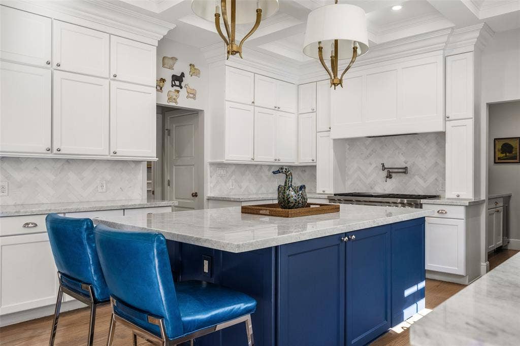 5718 W Hanover Avenue, Dallas, TX 75209 5718 W Hanover Avenue, Dallas, TX 75209