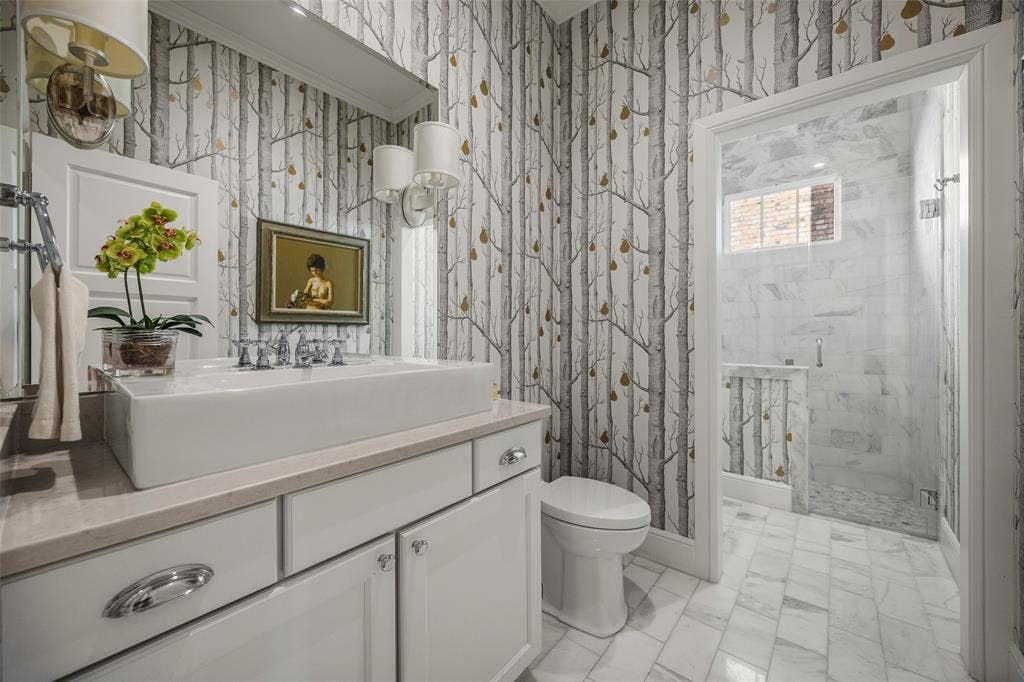 5718 W Hanover Avenue, Dallas, TX 75209 Downstairs full bath