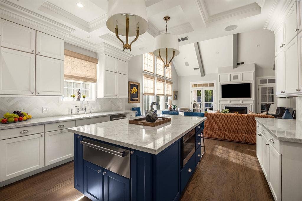 5718 W Hanover Avenue, Dallas, TX 75209 5718 W Hanover Avenue, Dallas, TX 75209