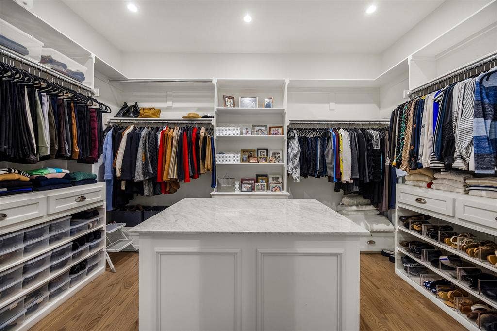 5718 W Hanover Avenue, Dallas, TX 75209 5718 W Hanover Avenue, Dallas, TX 75209