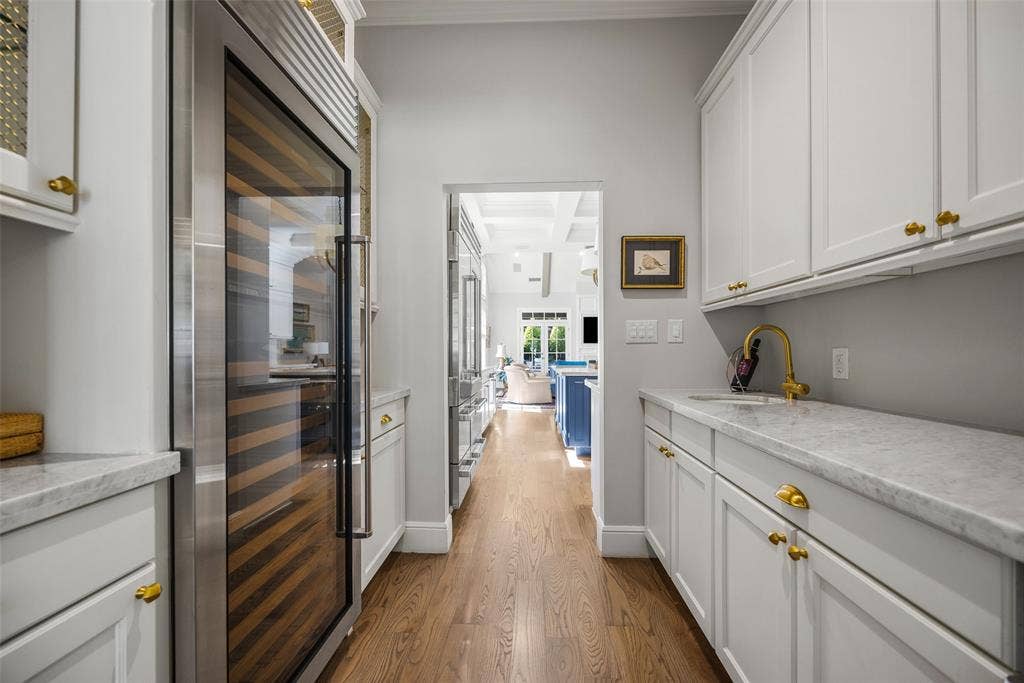 5718 W Hanover Avenue, Dallas, TX 75209 5718 W Hanover Avenue, Dallas, TX 75209