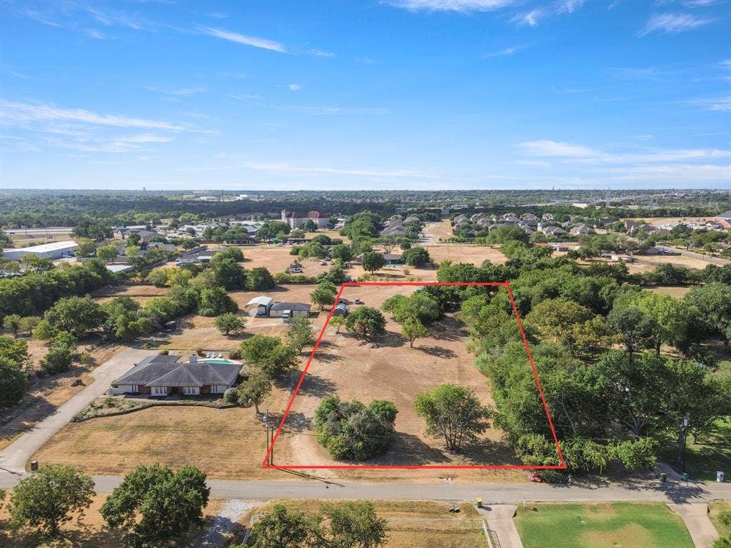 1022 Sherman Drive, Cedar Hill, TX 75104 Approximate boundary lines