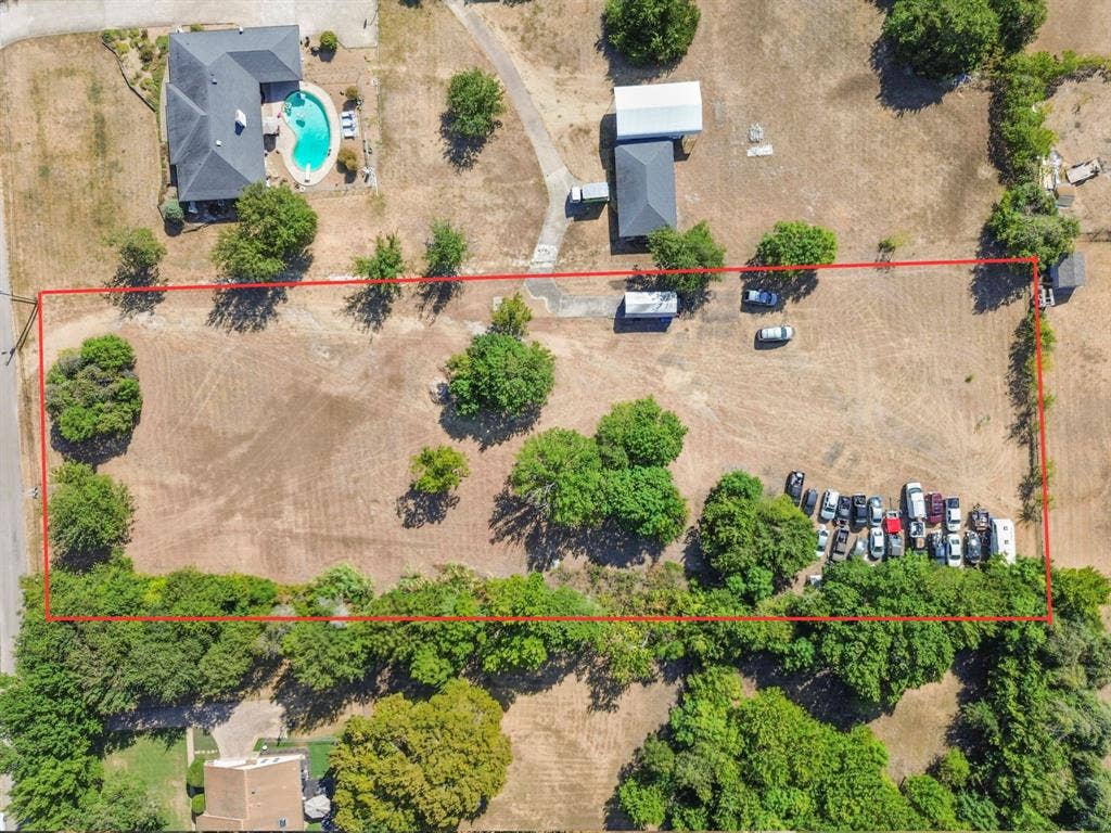 1022 Sherman Drive, Cedar Hill, TX 75104 Approximate boundary lines
