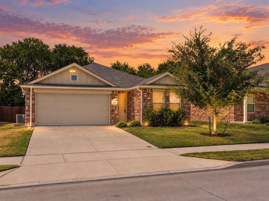 Property photo for 1520 Claireborne Court, Little Elm, TX