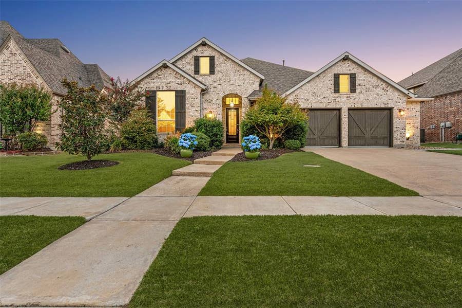 Property photo for 6631 Roughleaf Ridge Road, Flower Mound, TX