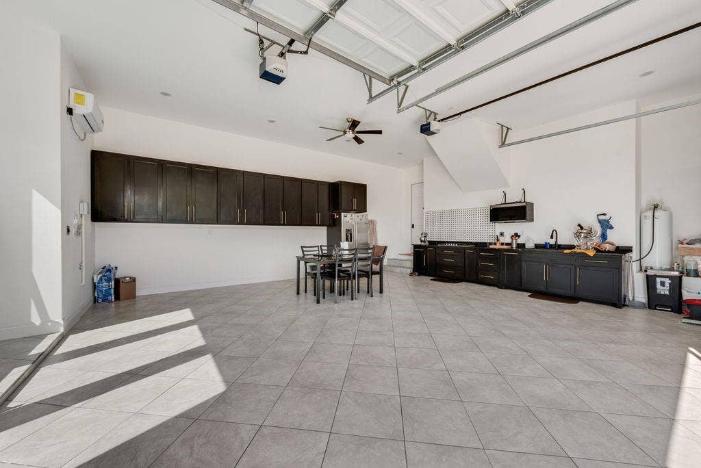911 Oldgate Road, Lakeside, TX 76108 Finished with tile and air-conditioning