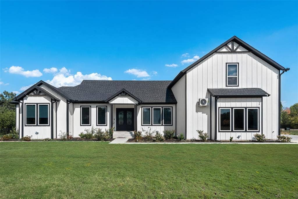911 Oldgate Road, Lakeside, TX 76108 911 Oldgate Road, Lakeside, TX 76108