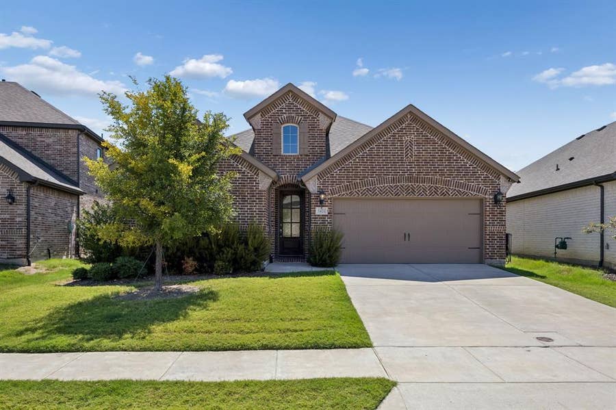Property photo for 1421 Buttonbush Circle, Northlake, TX